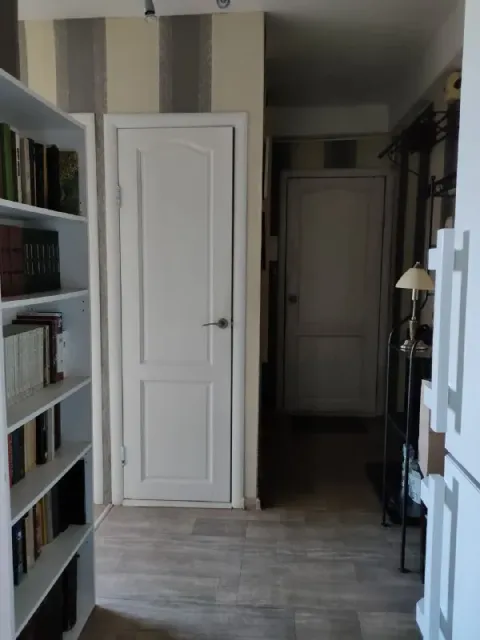 Сдаю двухкомнатную кв на длительный срок 📍метро: пр. Большевиков (10 мин пешком) ул. Чудновского. От... - фотография