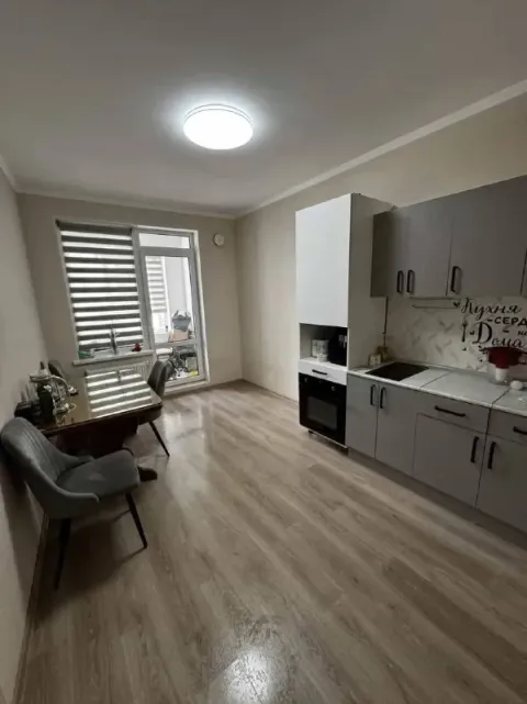 Евротрешка🏙️ м. Парнас🚇 сдам евротрешку, 62 м² у м. Парнас. Сдаю квартиру, жк «континенты» (брюловск... - фотография