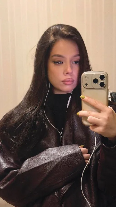 Сниму студию ❇️

Всем привет :)

Ищу студию

Меня зовут маша, мне 26 лет, я ведущая и смм-креатор в ... - фотография