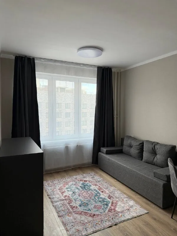 1-Комн квартира, 31.9 м²
М домодедовская

• 15 Мин на транспорте
• 10 Этаж из 17
• Видное, кв-л центральный 9, на карте

45 000 ₽/Мес, без комиссии
Большой гайд по аренде

Холодильник • стиральная машина • интернет • мебель • с животными • лифт • телевизор • кондиционер • посудомойка • с детьми • мусоропровод • консьерж

Собственник. Квартира сдается впервые, от собственников (семейная пара). Новый ремонт, техника, мебель. Готова к сдаче, можно заселяться. Сдаем на долгий срок, от года. Окна выходят на парковку. Залог 45000 рублей (можно разделить на 2 месяца). Ком. Услуги - оплата по счетчикам соседняя дверь от подъезда - вб; рядом кофейни, магазины. Работают все доставки

Katya, написать
Уровень доверия средний 🆗
Выложить квартиру бесплатно - фотография - 3