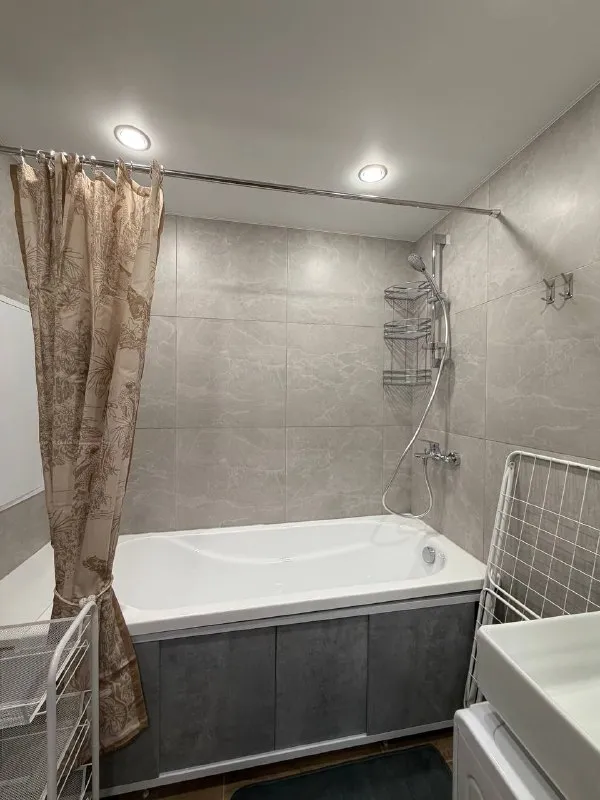 1-Комн квартира, 31.9 м²
М домодедовская

• 15 Мин на транспорте
• 10 Этаж из 17
• Видное, кв-л центральный 9, на карте

45 000 ₽/Мес, без комиссии
Большой гайд по аренде

Холодильник • стиральная машина • интернет • мебель • с животными • лифт • телевизор • кондиционер • посудомойка • с детьми • мусоропровод • консьерж

Собственник. Квартира сдается впервые, от собственников (семейная пара). Новый ремонт, техника, мебель. Готова к сдаче, можно заселяться. Сдаем на долгий срок, от года. Окна выходят на парковку. Залог 45000 рублей (можно разделить на 2 месяца). Ком. Услуги - оплата по счетчикам соседняя дверь от подъезда - вб; рядом кофейни, магазины. Работают все доставки

Katya, написать
Уровень доверия средний 🆗
Выложить квартиру бесплатно - фотография - 8