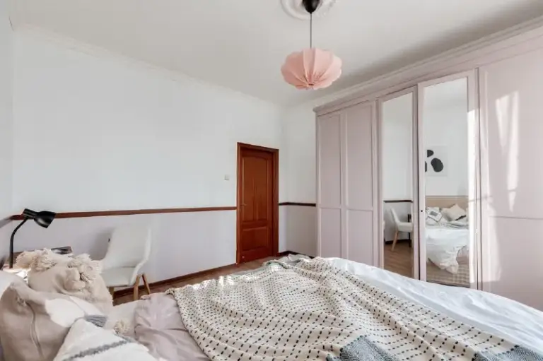 Комната, 15 м²
М университет

• 17 Мин пешком
• 3-Комнатная квартира
• 7 Этаж из 8
• Пр-кт ленинский 62/1, на карте

41 000 ₽/Мес, без комиссии
Большой гайд по аренде

Холодильник • стиральная машина • интернет • мебель • лифт • мусоропровод • посудомойка • кондиционер • с животными • с детьми • телевизор • консьерж

Гагаринский район
Чистота 4.47 транспорт 4.63
Парки и скверы 4.89

Агент. Дом расположен в престижном районе москвы. В пешей доступности множество ресторанов и кафе, продуктовых магазинов, бутиков, аптек. В непосредственной близости мгу, академический парк. В стоимость включено: безлимитный wi-fi, еженедельная уборка общих зон, вся необходимая техника. Йога, английский, мероприятия внутри комьюнити коливинга.

Elena, написать
Уровень доверия средний 🆗
Выложить квартиру бесплатно - фотография - 3