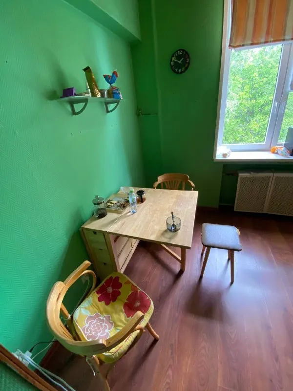 Комната, 20 м²
М измайлово
• 5 Мин пешком
• 3-Комнатная квартира
• 5 Этаж из 5
• Проезд окружной 11 к5, на карте
31 000 ₽/Мес, без комиссии
Большой гайд по аренде
Холодильник • стиральная машина • интернет • мебель • посудомойка • кондиционер • с животными • с детьми • телевизор • мусоропровод • лифт • консьерж
Район соколиная гора
Чистота 4.10 транспорт 4.30
Парки и скверы 4.26
Субаренда. Соседи: два мужчинки виктор и серж. Мы занимаемся танцами, преподаём, увлекаемся спортом, часто путешествуем по работе. Я также снимаю видео и немного диджею. Кого ищем? Чистоплотного, позитивного и открытого человека, в идеале из творческой среды.
Витя, написать
Уровень доверия средний 🆗
Выложить квартиру бесплатно - фотография - 6