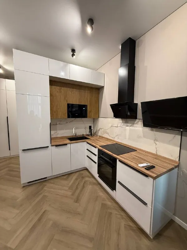 Студия, 30 м²
М останкино

• 5 Мин пешком
• 8 Этаж из 30
• Ул академика королева 21, на карте

100 000 ₽/Мес, без комиссии
Большой гайд по аренде

Стиральная машина • интернет • мебель • холодильник • посудомойка • кондиционер • с детьми • телевизор • лифт • мусоропровод • консьерж • с животными

Район марфино
Чистота 4.46 транспорт 4.11
Парки и скверы 4.56

Собственник. Жк бизнес класса, на долгосрочную аренду от 6 мес залог 100.000 к/у 3-4к руб хозяин в другом городе, приезжает раз в мес забрать нал все магазины рядом метро рядом 3 ветки

Имя ф, написать
Уровень доверия средний 🆗
Выложить квартиру бесплатно - фотография - 2
