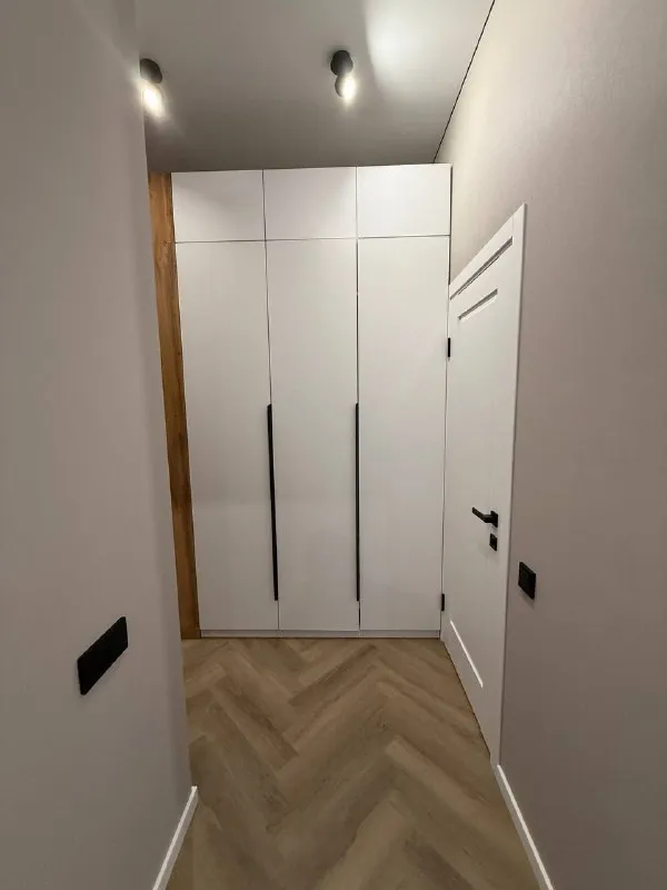 Студия, 30 м²
М останкино

• 5 Мин пешком
• 8 Этаж из 30
• Ул академика королева 21, на карте

100 000 ₽/Мес, без комиссии
Большой гайд по аренде

Стиральная машина • интернет • мебель • холодильник • посудомойка • кондиционер • с детьми • телевизор • лифт • мусоропровод • консьерж • с животными

Район марфино
Чистота 4.46 транспорт 4.11
Парки и скверы 4.56

Собственник. Жк бизнес класса, на долгосрочную аренду от 6 мес залог 100.000 к/у 3-4к руб хозяин в другом городе, приезжает раз в мес забрать нал все магазины рядом метро рядом 3 ветки

Имя ф, написать
Уровень доверия средний 🆗
Выложить квартиру бесплатно - фотография - 4