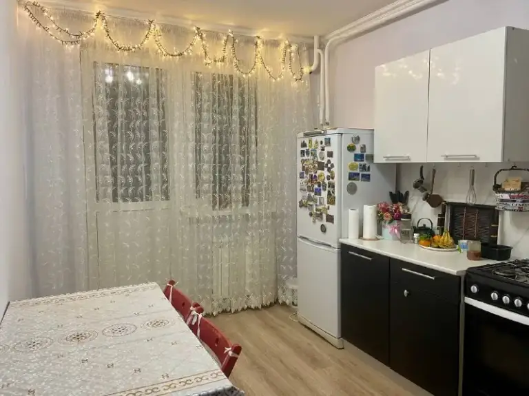 1-Комн квартира, 39 м²
М немчиновка

• 10 Мин на транспорте
• 1 Этаж из 5
• Ул никольская 2 к1, на карте

43 000 ₽/Мес, без комиссии
Большой гайд по аренде

Стиральная машина • интернет • мебель • лифт • консьерж • с детьми • холодильник • посудомойка • кондиционер • с животными • телевизор • мусоропровод

Собственник. Уютная квартира в жк западное кунцево на короткий срок (январь-апрель) 10 мин до мцд немчиновка 8 км до м. Молодёжная парк малевича и ресторан «клевый» плюсы жк: охраняемый двор рядом вв, wb, ozon, фитнес, аптеки, конный клуб подземный паркинг - кухня с балконом - газовый котёл (экономия электричества) - спальня, совмещённая с прихожей - ванная

Yasmin, написать
Уровень доверия средний 🆗
Выложить квартиру бесплатно - фотография - 6