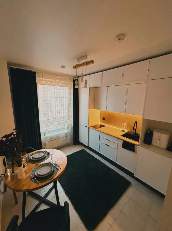 2-Комн квартира, 55 м²
М котельники
• 5 Мин на транспорте
• 14 Этаж из 25
• Московская обл, г котельники, мкр парковый, д 2, на карте
Холодильник • стиральная машина • интернет • мебель • посудомойка • с животными • с детьми • лифт • кондиционер • телевизор • мусоропровод • консьерж
Собственник. Круглосуточный глобус, мега, аутлет, садовод в шаговой доступности. Ищем аккуратных, внимательных, спокойных жильцов. Можем рассмотреть с детьми и животными при увеличении залога и полной ответственности за них. Курить нельзя! Сдается на 4-6 месяцев, можем подстроиться под ваши даты, но не дольше полугода 77.000 + счётчики и интернет залог 50.000
Аукцион! Предложи цену в комментариях с рассказом о себе. Собственник напишет в лс на лучшее предложение.
Выложить квартиру бесплатно - фотография - 6