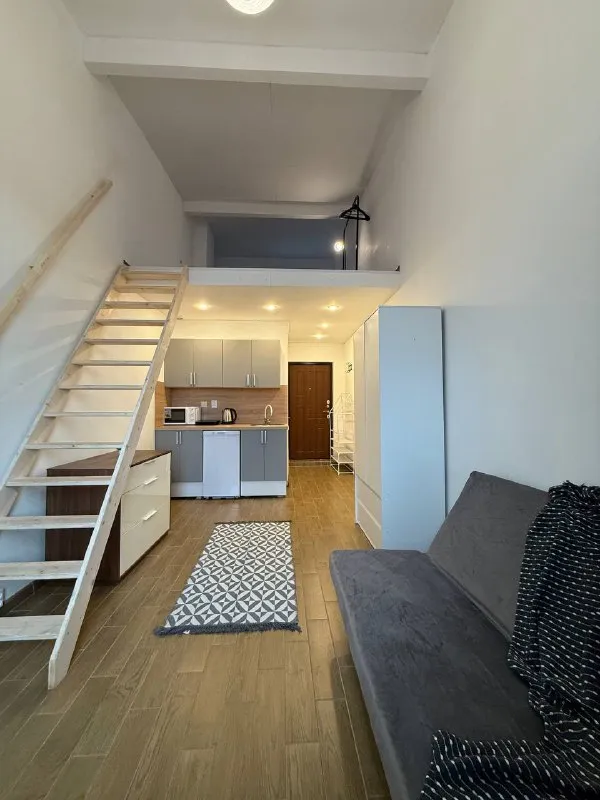 2-Комн квартира, 45 м²
М планерная

• 30 Мин на транспорте
• 3 Этаж из 3
• Красногорск, кв-л 17 10, на карте

45 000 ₽/Мес, без комиссии
Большой гайд по аренде

Холодильник • стиральная машина • интернет • мебель • с животными • с детьми • посудомойка • кондиционер • телевизор • мусоропровод • лифт • консьерж

Собственник. Уникальный двухуровневый лофт! Поселок закрытого типа. До метро автобус каждые 15 мин. Вся необходимая инфраструктура:кафе, магазины, спортивные площадки, теннисный корт, футб. Поле. Идеальна для проживания нескольких человек. Заселяем с кошками. Парковочное место в подарок! Заселение в день просмотра! Пишите!

Имя ф, написать
Уровень доверия средний 🆗
Выложить квартиру бесплатно - фотография - 2