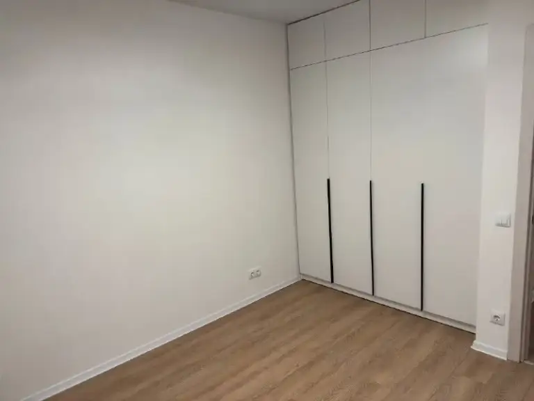 3-Комн квартира, 51 м²
М потапово

• 2 Мин пешком
• 14 Этаж из 17
• Ул александры монаховой 83, на карте

95 000 ₽/Мес, без комиссии
Большой гайд по аренде

Холодильник • стиральная машина • интернет • мебель • посудомойка • лифт • кондиционер • с животными • с детьми • телевизор • мусоропровод • консьерж

Собственник. Собственник, дата заселения самая ближайшая, есть залог. Окна выходят во двор. Вся инфраструктура у дома есть - магазины, кафе и школы © предоплату до просмотра просят только мошенники!

Тема, написать
Уровень доверия низкий ⚠️
Выложить квартиру бесплатно - фотография - 5