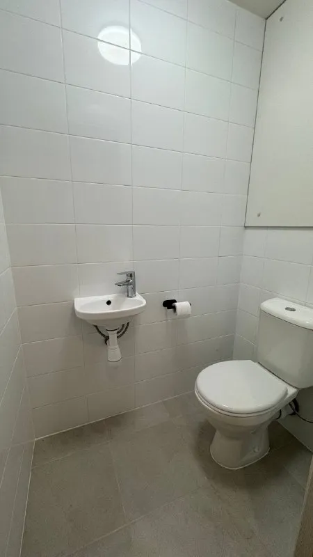 3-Комн квартира, 51 м²
М потапово

• 2 Мин пешком
• 14 Этаж из 17
• Ул александры монаховой 83, на карте

95 000 ₽/Мес, без комиссии
Большой гайд по аренде

Холодильник • стиральная машина • интернет • мебель • посудомойка • лифт • кондиционер • с животными • с детьми • телевизор • мусоропровод • консьерж

Собственник. Собственник, дата заселения самая ближайшая, есть залог. Окна выходят во двор. Вся инфраструктура у дома есть - магазины, кафе и школы © предоплату до просмотра просят только мошенники!

Тема, написать
Уровень доверия низкий ⚠️
Выложить квартиру бесплатно - фотография - 9