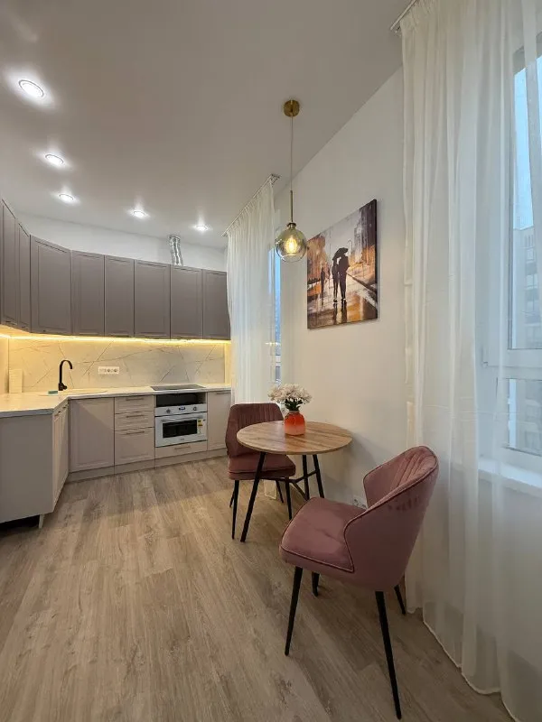 1-Комн квартира, 42 м²
М потапово

• 7 Мин пешком
• 5 Этаж из 9
• Пр-кт куприна 3 к2, на карте

73 000 ₽/Мес, без комиссии
Большой гайд по аренде

Стиральная машина • мебель • холодильник • посудомойка • кондиционер • лифт • интернет • с животными • с детьми • телевизор • мусоропровод • консьерж

Собственник. Я собственник 17 декабря на длительный период есть балкон на две стороны окна выходят есть техника залог счетчики вся инфраструктура рядом © предоплату до просмотра просят только мошенники!

Ирина д, написать
Уровень доверия низкий ⚠️
Выложить квартиру бесплатно - фотография - 4