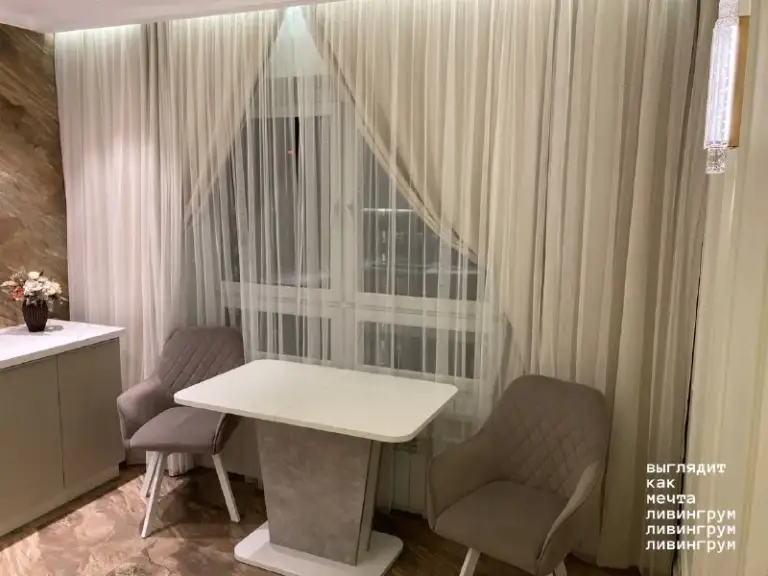 1-Комн квартира, 35 м²
М аннино

• 10 Мин на транспорте
• 20 Этаж из 25
• Щербинка, ул грина 1 к8, на карте

50 000 ₽/Мес, без комиссии
Больше квартир и комнат

Холодильник • стиральная машина • мебель • интернет • телевизор • лифт • посудомойка • кондиционер • с животными • с детьми • мусоропровод • консьерж

Район северное бутово
Чистота 4.79 транспорт 4.88
Парки и скверы 5.00

Аренда. Собственник. Уютная квартира с дизайнерским ремонтом в жк южная битца. В наличии вся необходимая техника, бытовые приборы и кухонные принадлежности. Из окна красивый вид на двор и лес. В подъезде и лифтах работает видео наблюдение. Дом класса "комфорт+" с закрытым двором без машин и подземным паркингом. В колясочной можно хранить велосипед.

Эрнест, написать
Уровень доверия средний 🆗
Выложить квартиру бесплатно - фотография - 5
