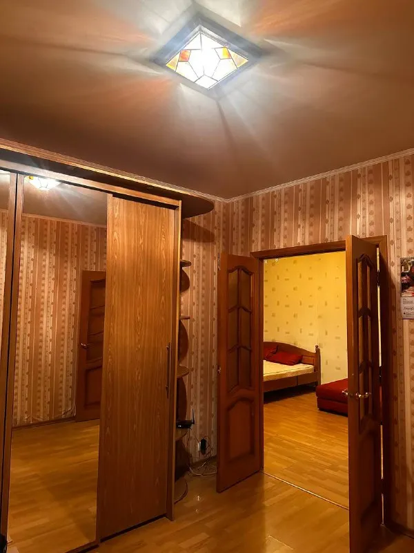 1-Комн квартира, 46 м²
М медведково
• 20 Мин на транспорте
• 4 Этаж из 15
• Мытищи, ул мира 30, на карте
Холодильник • стиральная машина • интернет • мебель • телевизор • лифт • с детьми • посудомойка • кондиционер • с животными • мусоропровод • консьерж
Собственник. Сдается от собственника, светлая и очень просторная однокомнатная квартира, полностью готова к заселению для семьи из 2-3 человек. Удобное расположение - рядом трц, магазины, остановка в 1 мин от дома. До медведково 20 мин, хорошая транспортная доступность. 2 огромных лоджии, большая кухня со спальным местом. Залог 46000
Аукцион! Предложи цену в комментариях с рассказом о себе. Собственник напишет в лс на лучшее предложение.
Выложить квартиру бесплатно - фотография - 9