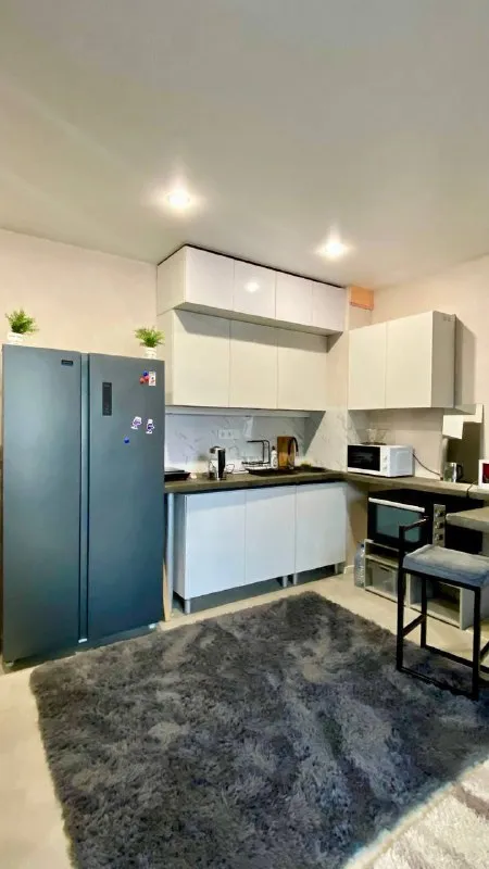 Студия🏙️
М. Некрасовка1️⃣
Сдам студию 27 м² в частном доме 🏡 в 8 минутах ходьбы 🚶♂ от метро некрасовка! Рядом все необходимые магазины, поликлиники, тц и прочее.
Есть все необходимое (заезжай - живи):
1. Кровать
2. Кухня
3. Холодильник
4. Стиралка
5. Микроволновка
6. Плита индукционная
7. Чайник
8. Мебель
9. Тв
10. Интернет 🛜
Студия подойдет для:
- Порядочной девушки или парня!
- Либо для семейной пары (+ 5.000₽ к стоимости аренды в месяц)
В квартире запрещается 🚫:
1. Курить
2. Устраивать любого рода вечеринки
3. Разводить грязь
4. Мусорить во дворе
5. Шуметь в часы тишины
6. Проносить запрещенные вещества
7. Нарушать общественный порядок.
Оформляем договор, предоставлю все необходимые документы!
💳Студия сдаётся за 36.000₽ + фиксированая коммуналка - 3.000₽. Залог - 30.000₽. Заключаемся от полугода.
💌Telegram: @vladislgon
➡️Предоплату/бронь/заморозку денег/автооплату до просмотра квартиры не вносить! Если по этому объявлению спрашивают какую либо оплату сообщите по контактам в описании канала. - фотография - 5