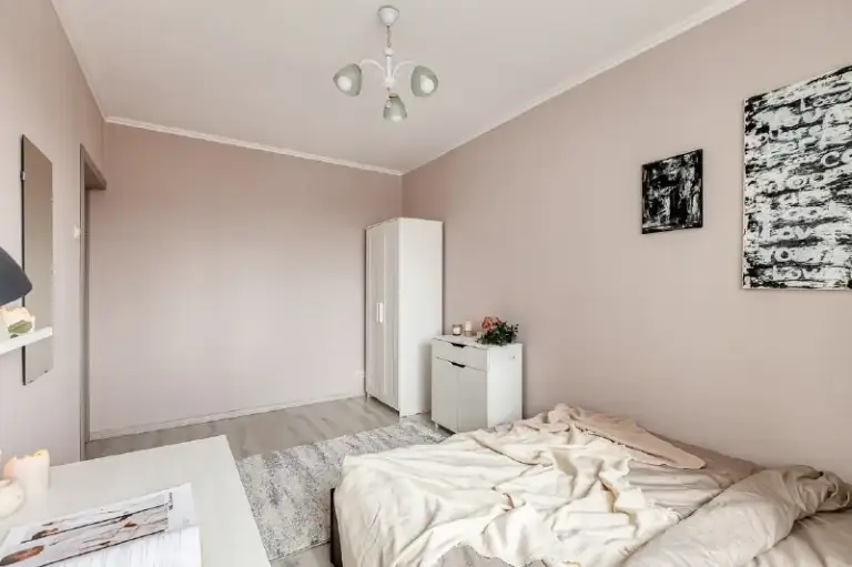 Комната, 17 м²
М ботанический сад
• 12 Мин пешком
• 3-Комнатная квартира
• 6 Этаж из 16
• Ул сельскохозяйственная 22 к1, на карте
42 000 ₽/Мес, без комиссии
Большой гайд по аренде
Холодильник • стиральная машина • интернет • мебель • лифт • мусоропровод • посудомойка • кондиционер • с животными • с детьми • телевизор • консьерж
Район ростокино
Чистота 3.63 транспорт 4.00
Парки и скверы 5.00
Агент. В непосредственной близости находится дом культуры им а. В луначарского, библиотека 55-3, спортивный комплекс "искра", различные кафе, универсам "ассорти", продуктовый магазин "тано". В стоимость включено: безлимитный wi-fi, еженедельная уборка общих зон, вся необходимая техника. Йога, английский, мероприятия внутри комьюнити коливинга.
Elena, написать
Уровень доверия средний 🆗
Выложить квартиру бесплатно - фотография - 2