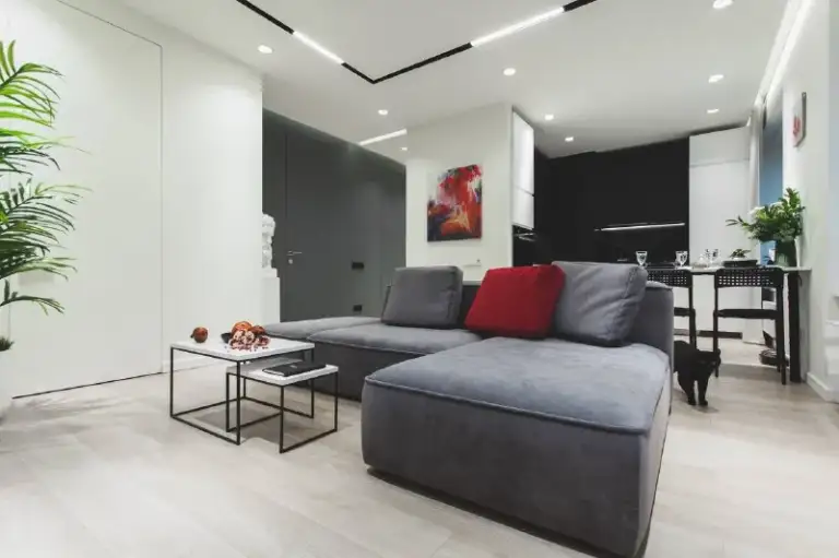 3-Комн квартира, 56.4 м²
М курьяново
• 5 Мин пешком
• 14 Этаж из 32
• Ул донецкая 30 к2, на карте
110 000 ₽/Мес, без комиссии
Большой гайд по аренде
Холодильник • стиральная машина • интернет • мебель • посудомойка • кондиционер • с животными • телевизор • лифт • с детьми • мусоропровод • консьерж
Район марьино
Чистота 3.85 транспорт 4.33
Парки и скверы 4.67
Собственник. Сдаётся стильная евро-трёшка 56 м² с дизайнерским ремонтом. Кухня-гостиная + 2 комнаты. Вся техника: холодильник, посудомойка, стиралка, духовой шкаф, кондиционер. Раздельный санузел, ванная с мрамором. Окна во двор, рядом парк с набережной, магазины у дома. Депозит 100%. Свет и вода отдельно. Клинер 1 раз в подарок. Заселение с 01.02.2026 © предоплату до просмотра просят только мошенники!
Architect m, написать
Уровень доверия низкий ⚠️
Выложить квартиру бесплатно - фотография - 4