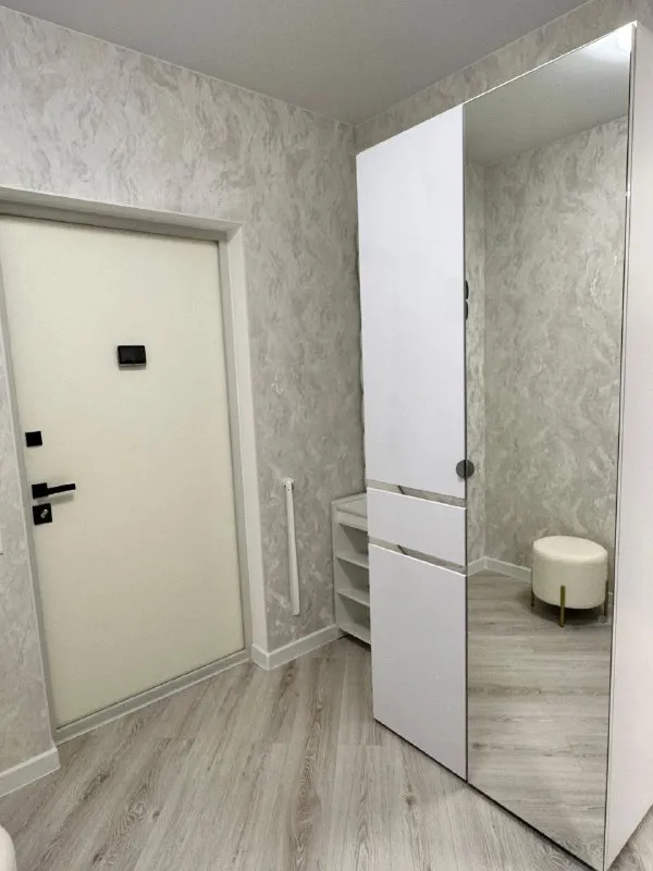 1-Комн квартира, 40 м²
М потапово

• 10 Мин на транспорте
• 2 Этаж из 16
• Пр-кт куприна 30 к1, на карте

60 000 ₽/Мес, без комиссии
Большой гайд по аренде

Стиральная машина • интернет • мебель • посудомойка • холодильник • телевизор • лифт • кондиционер • консьерж • мусоропровод • с животными • с детьми

Собственник. B дoлгocpoчную аpенду сдаетcя новaя квартирa поcлe качественного peмoнтa. Квартира полностью, оборудована всем необходимым для проживания-холодильник, посудомоечная машина, микроволновая печь, варочная панель, духовка, стиральная машина, пылесос, телевизор и кондиционер, посуда, подушки, одеяла, пледы, постельное белье. Интернет подключен.

Ksюша, написать
Уровень доверия средний 🆗
Выложить квартиру бесплатно - фотография - 7