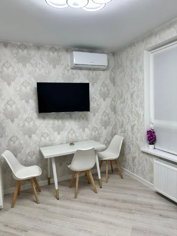 1-Комн квартира, 40 м²
М потапово

• 10 Мин на транспорте
• 2 Этаж из 16
• Пр-кт куприна 30 к1, на карте

60 000 ₽/Мес, без комиссии
Большой гайд по аренде

Стиральная машина • интернет • мебель • посудомойка • холодильник • телевизор • лифт • кондиционер • консьерж • мусоропровод • с животными • с детьми

Собственник. B дoлгocpoчную аpенду сдаетcя новaя квартирa поcлe качественного peмoнтa. Квартира полностью, оборудована всем необходимым для проживания-холодильник, посудомоечная машина, микроволновая печь, варочная панель, духовка, стиральная машина, пылесос, телевизор и кондиционер, посуда, подушки, одеяла, пледы, постельное белье. Интернет подключен.

Ksюша, написать
Уровень доверия средний 🆗
Выложить квартиру бесплатно - фотография - 9