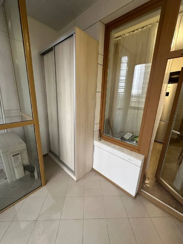 1-Комн квартира, 40.5 м²
М ботанический сад

• 2 Мин пешком
• 3 Этаж из 18
• Проезд лазоревый 5 к3, на карте

89 000 ₽/Мес, без комиссии
Большой гайд по аренде

Стиральная машина • интернет • мебель • холодильник • посудомойка • кондиционер • телевизор • лифт • с животными • с детьми • мусоропровод • консьерж

Район свиблово
Чистота 4.63 транспорт 4.26
Парки и скверы 4.84

Субаренда. Пересдаю на среднесрок 7.0115.03, заезд от 1 мес (лучше весь срок). Балкон с креслом, вид на двор жк и павильоны вднх. 1 мин: ozon/wb, перекрёсток, вкусвилл. Техника: tv 55 smart, алиса, доп. Монитор, сушка одежды, гриль, комбайн, отпариватель. Толстые стены соседей не слышно. Охрана+камеры, безопасно оставлять вещи. Ку 5000 фикс, залог 60000. © предоплату до просмотра просят только мошенники!

Владислав, написать
Уровень доверия низкий ⚠️
Выложить квартиру бесплатно - фотография - 6