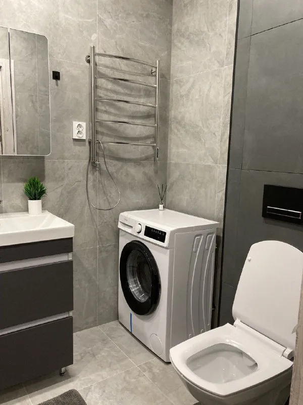 1-Комн квартира, 42 м²
М дегунино

• 15 Мин пешком
• 17 Этаж из 33
• Ш алтуфьевское 55 к4, на карте

73 000 ₽/Мес, без комиссии
Большой гайд по аренде

Интернет • мебель • холодильник • посудомойка • стиральная машина • кондиционер • лифт • с животными • с детьми • телевизор • мусоропровод • консьерж

Собственник. Сдаётся новая квартира в жк «алтуфьевское, 53»! Закрытый двор, свежий ремонт, никто не жил. Полная мебель и техника: кондиционер, посудомоечная и стиральная машины, духовка, микроволновка, холодильник, чайник. Удобная мебель: кровать с подъёмным механизмом, диван, шкафы, стенка. Без животных. Заселение с 5 января. Залог можно разбить на две части

Татьяна, написать
Уровень доверия средний 🆗
Выложить квартиру бесплатно - фотография - 8