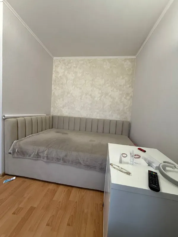 1-Комн квартира, 24.5 м²
М домодедовская
• 15 Мин пешком
• 6 Этаж из 9
• Проезд шипиловский 67 к1, на карте
55 000 ₽/Мес, без комиссии
Большой гайд по аренде
Стиральная машина • мебель • холодильник • кондиционер • с животными • телевизор • лифт • мусоропровод • с детьми • посудомойка • интернет • консьерж
Район орехово-борисово южное
Чистота 4.10 транспорт 4.19
Парки и скверы 4.22
Собственник. Собственник. Сдам с 9.01 квартиру в спокойном зеленом районе длительно, для 1-2 человек со стабильным доходом. М. Домодедовская 15 мин ходьбы, орехово 5 мин на транспорте (остановка в 1 мин от дома) рядом продуктовые магазины, пвз, детский сад, школа, парк царицыно, несколько трц, лесопарк. Сейчас в квартире идет ремонт. Просмотр с 5 января. © предоплату до просмотра просят только мошенники!
Лида, написать
Уровень доверия низкий ⚠️
Выложить квартиру бесплатно - фотография - 6