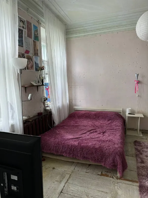 Комната, 16.5 м²
М цветной бульвар

• 2 Мин пешком
• 4-Комнатная квартира
• 3 Этаж из 7
• Б-р цветной 25 стр1, на карте

37 000 ₽/Мес, без комиссии
Большой гайд по аренде

Холодильник • стиральная машина • интернет • мебель • посудомойка • лифт • кондиционер • с животными • с детьми • телевизор • мусоропровод • консьерж

Тверской район
Чистота 4.59 транспорт 4.82
Парки и скверы 3.85

Субаренда. Изолированная комната. Ку включено. Залог 20.000 заезд 10 января комната в 4х комнатной квартире, соседи 2 девочки и 1 мальчик. Все необходимое, стиралка, посудомойка, микроволновка и пр дружные соседи, не прочь пообщаться, но и личное пространство уважаем ищем: чистоплотную соседку, уважающую личное пространство © предоплату до просмотра просят только мошенники!

Yana, написать
Уровень доверия низкий ⚠️
Выложить квартиру бесплатно - фотография - 4