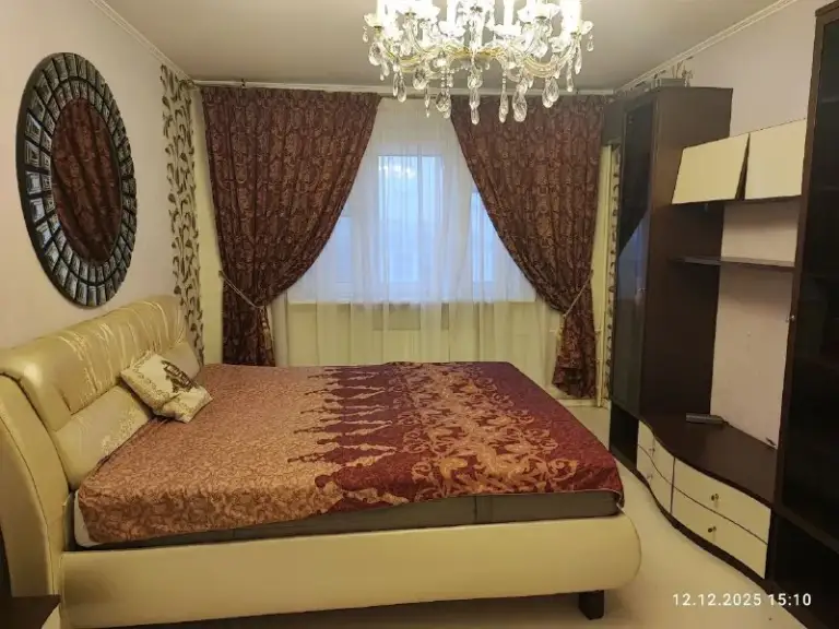 1-Комн квартира, 40 м²
М марьина роща
• 10 Мин пешком
• 8 Этаж из 22
• Ул шереметьевская 27, на карте
86 000 ₽/Мес, без комиссии
Большой гайд по аренде
Холодильник • стиральная машина • интернет • мебель • посудомойка • кондиционер • с животными • лифт • консьерж • мусоропровод • с детьми • телевизор
Район марьина роща
Чистота 3.96 транспорт 4.19
Парки и скверы 3.15
Собственник. С новым годом! Собственник. Уютная 1к квартира у метро. Балкон. Дорогая мебель, чистая светлая квартира. Район с полной инфраструктурой, рядом парки и удобная транспортная логистика возможно квартира в первом полугодии будет продаваться, показы по согласованию с вами после марта. Ку 6000р и инет отдельно. Ждем лучших арендодателей и ваши пожелания © предоплату до просмотра просят только мошенники!
Ольга, написать
Уровень доверия низкий ⚠️
Выложить квартиру бесплатно - фотография - 2