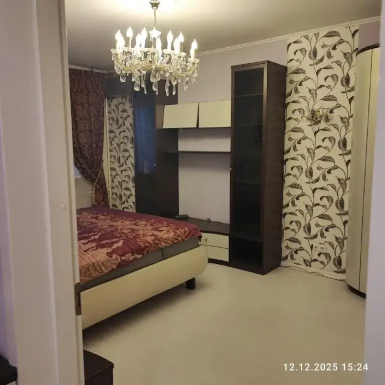 1-Комн квартира, 40 м²
М марьина роща
• 10 Мин пешком
• 8 Этаж из 22
• Ул шереметьевская 27, на карте
86 000 ₽/Мес, без комиссии
Большой гайд по аренде
Холодильник • стиральная машина • интернет • мебель • посудомойка • кондиционер • с животными • лифт • консьерж • мусоропровод • с детьми • телевизор
Район марьина роща
Чистота 3.96 транспорт 4.19
Парки и скверы 3.15
Собственник. С новым годом! Собственник. Уютная 1к квартира у метро. Балкон. Дорогая мебель, чистая светлая квартира. Район с полной инфраструктурой, рядом парки и удобная транспортная логистика возможно квартира в первом полугодии будет продаваться, показы по согласованию с вами после марта. Ку 6000р и инет отдельно. Ждем лучших арендодателей и ваши пожелания © предоплату до просмотра просят только мошенники!
Ольга, написать
Уровень доверия низкий ⚠️
Выложить квартиру бесплатно - фотография - 3