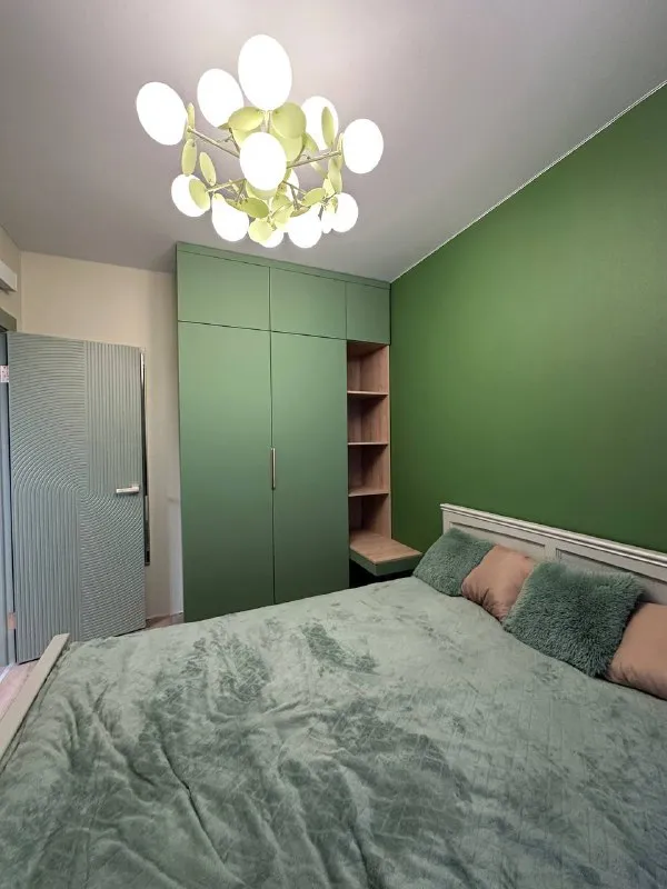 1-Комн квартира, 31.6 м²
М волгоградский проспект
• 5 Мин пешком
• 3 Этаж из 28
• Ул новоостаповская 7 к1, на карте
87 000 ₽/Мес, без комиссии
Большой гайд по аренде
Холодильник • стиральная машина • интернет • мебель • посудомойка • кондиционер • телевизор • лифт • с животными • с детьми • мусоропровод • консьерж
Собственник. Сдаю евродвушку. В квартире: кухонный гарнитур с варочной панелью на 4 комфорки, духовым шкафом с функцией микроволновки, вытяжкой, посудомойкой и большим холодильником; телевизор, кондиционер; стиральная машина с функцией сушилки. В спальне размещен вместительный шкаф для хранения личных вещей и выход на французский балкон. Окна во двор.
Елена к, написать
Уровень доверия средний 🆗
Выложить квартиру бесплатно - фотография - 9