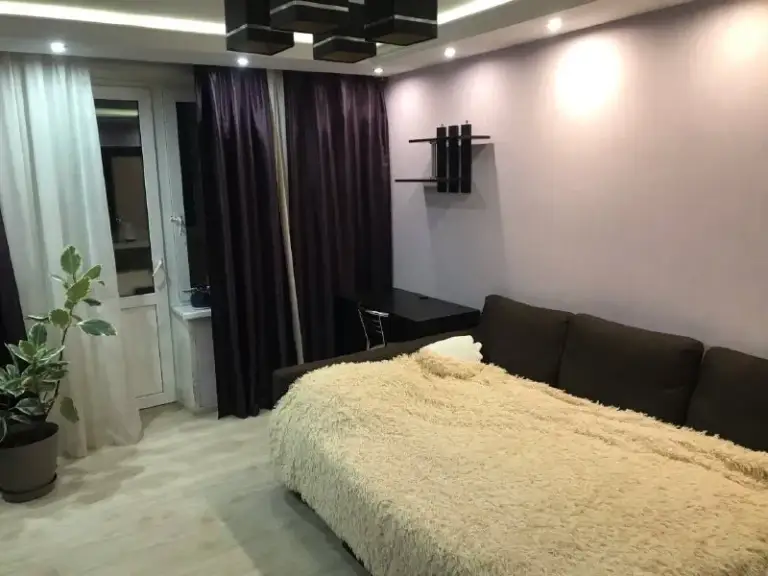 Комната🏙️
М. Бабушкинская6️⃣
Комната (17 м²).
М. Бабушкинская (15 минут пешком).
📍Адрес: ул. Сухонская, 9
Ищу соседа/соседку в отдельную комнату с балконом в 2-к квартиру на длительный срок.
Этаж 15/16, есть вся необходимая мебель и техника. Wi-fi, smart тв.
Удобное транспортное сообщение (метро, автобусы, трамвай), без пробок.
Супермаркеты в 3 минутах от дома (перекресток, магнит, пятерочка)
Через дорогу большой обустроенный парк.
Договор с собственником.
💳Цена: 37.500₽ + к/у
💌Telegram: @ethicstm
Vk. Com/id762654 - фотография - 1