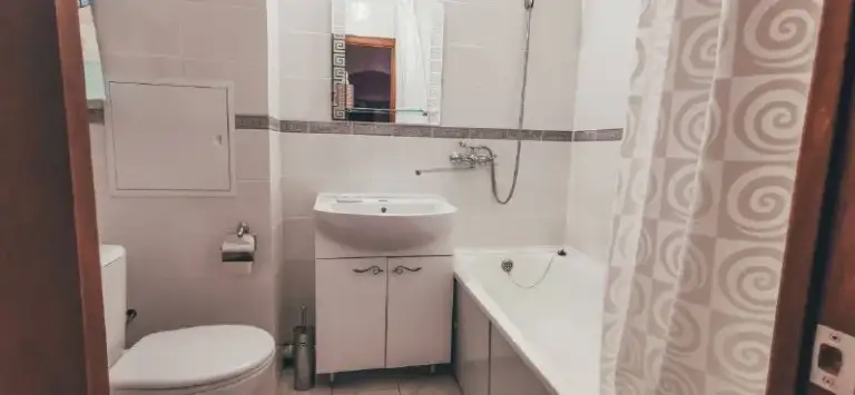 Место в комнате🏙️
М. Братиславская1️⃣
Свободное 🙋♂️ мужское место в коливинге у метро братиславская. 7 мин пешком.
📍Адрес: верхние поля, 10
Здесь ты найдешь все необходимое для комфортного проживания: большая общая кухня для вечерних чаепитий, два санузла, дружелюбные ровесники-парни и девушки в соседних комнатах.
💳Цена: всего 13.000₽ + ку в месяц. Комиссии нет.
Все включено:
- Интернет
- Хоз. Товары
- Решение административных вопросов
Не упусти свой шанс на комфортное проживание вместе с нами - пиши в личку, чтобы узнать подробности!
💌Telegram: @alina_malina14 - фотография - 3