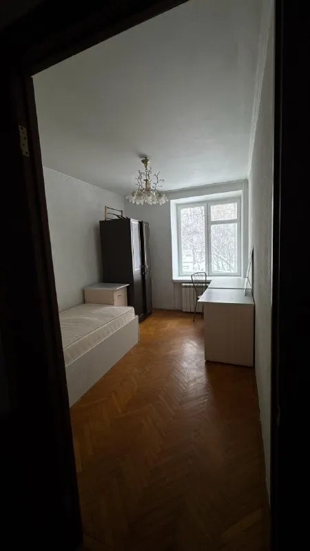 Комната, 12 м²
М новогиреево

• 7 Мин пешком
• 3-Комнатная квартира
• 2 Этаж из 9
• Ул молостовых 15 к2, на карте

20 000 ₽/Мес, без комиссии
Большой гайд по аренде

Лифт • мусоропровод • стиральная машина • холодильник • интернет • мебель • посудомойка • кондиционер • с животными • с детьми • телевизор • консьерж

Район ивановское
Чистота 3.43 транспорт 3.76
Парки и скверы 4.56

Субаренда. В соседях я-творческий фрилансер, 35 лет, ищу девушку либо парня 25-35 лет без животных и вредных привычек, стоимость аренды 20.000 плюс коммуналка делится пополам (это примерно 5000-5500 с каждого в месяц), при заезде оплата за первый и за последний месяц по 20 тыс. Залог можно разбить на 2 месяца. Есть вай фай © предоплату до просмотра просят только мошенники!

Анастасия, написать
Уровень доверия низкий ⚠️
Выложить квартиру бесплатно - фотография - 6