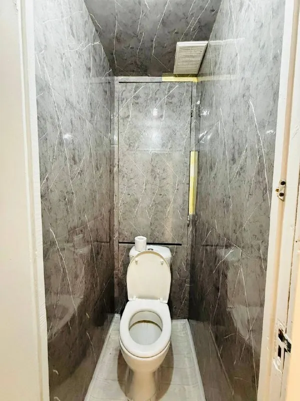 Комната, 14 м²
М нагатинский затон

• 5 Мин пешком
• 3-Комнатная квартира
• 3 Этаж из 16
• Ул коломенская 1, на карте

32 000 ₽/Мес, без комиссии
Большой гайд по аренде

Холодильник • стиральная машина • интернет • мебель • лифт • консьерж • посудомойка • кондиционер • с животными • с детьми • телевизор • мусоропровод

Район нагатинский затон
Чистота 4.48 транспорт 4.39
Парки и скверы 4.93

Субаренда. Комната️ бкл нагатинский затон1️ отдельная комната на 1️-го человека. Что вас ждёт: светлая и уютная комната в просторной квартире с современным ремонтом. Вся мебель и техника заселяйтесь и чувствуйте себя как дома! Чистота и порядок всё аккуратно и ухожено. Правила: без алкоголя, курения и веществ официальный договор, без комиссий © предоплату до просмотра просят только мошенники!

Viki, написать
Уровень доверия низкий ⚠️
Выложить квартиру бесплатно - фотография - 8