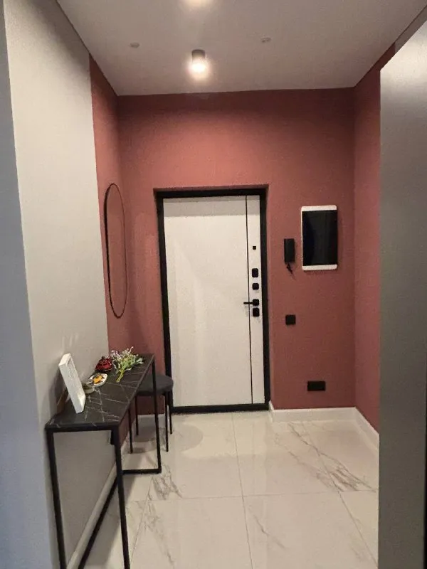 2-Комн квартира, 45 м²
М медведково
• 10 Мин на транспорте
• 12 Этаж из 19
• Ул малыгина 12а, на карте
95 000 ₽/Мес, без комиссии
Большой гайд по аренде
Стиральная машина • интернет • мебель • холодильник • посудомойка • лифт • кондиционер • с животными • с детьми • телевизор • мусоропровод • консьерж
Собственник. Я единственный собственник. Заселение с 10 января. Срок аренды от года. Окна с видом на лес и двор. Квартира оборудована всей необходимой техникой: холодильник, стиральная и посудомоечная машины, духовка, микроволновка, варочная панель. Коммунальные платежи включены в плату. У дома есть озон, вб, перекресток, пятерочка. © предоплату до просмотра просят только мошенники!
Julia, написать
Уровень доверия низкий ⚠️
Выложить квартиру бесплатно - фотография - 7