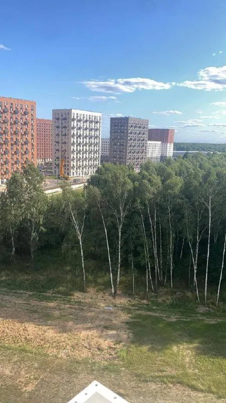 Ищу соседа/соседку🔎
М. Филатов луг1️⃣
🏥 Ищу соседа/соседку (студент-медик) | м. Филатов луг
Сдается изолированная комната в жк саларьево (ул. Большое понизовье, 5).
Обо мне: врач. Ценю тишину, профессиональную этику и идеальную чистоту. Дома много учусь и работаю, поэтому ищу единомышленника.
Требования к кандидату:
• Студент/ка медицинского вуза (строго).
• Зож: без вредных привычек (не курящих, не пьющих).
• Без животных.
• Чистоплотность: обязательное поддержание порядка в общих зонах.
💳Условия без комиссии:
• Цена: 45.000₽/месяц + квитанция.
• Залог: 100% (обязателен, возвращается при выезде).
• Дополнительно: есть подземный паркинг и кладовая (оплачиваются отдельно).
• Договор: заселение только по договору с проверкой документов.
🚫 Агентам не беспокоить — в помощи не нуждаюсь, сразу в бан.
Связь только через электронную почту (мессенджеры часто недоступны). Пожалуйста, в письме укажите ваш вуз и курс.
💌Telega: @mirarsof
Pik@capitol. Addy. Io
➡️Предоплату/бронь/заморозку денег/автооплату до просмотра квартиры не вносить! Если по этому объявлению спрашивают какую либо оплату сообщите по контактам в описании канала. - фотография - 7