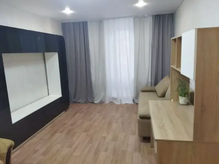 2-Комн квартира, 44.5 м²
М текстильщики

• 5 Мин пешком
• 4 Этаж из 5
• Ул люблинская 21а, на карте

65 000 ₽/Мес, без комиссии
Большой гайд по аренде

Холодильник • стиральная машина • интернет • мебель • телевизор • с детьми • с животными • посудомойка • кондиционер • мусоропровод • лифт • консьерж

Район текстильщики
Чистота 3.69 транспорт 4.06
Парки и скверы 4.28

Собственник. Я собственник, заселение возможно сегодня. Квартира после ремонта новые двери потолки окна. Есть балкон. Локация очень удобная, близко метро, развитая инфраструктура, вторая линия без шума и пыли. Парковка без проблем. Квартира уютная, светлая и теплая © предоплату до просмотра просят только мошенники!

Имя ф, написать
Уровень доверия низкий ⚠️
Выложить квартиру бесплатно - фотография - 2
