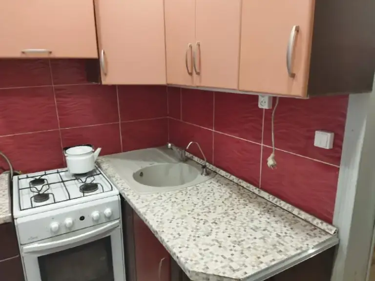 2-Комн квартира, 44.5 м²
М текстильщики

• 5 Мин пешком
• 4 Этаж из 5
• Ул люблинская 21а, на карте

65 000 ₽/Мес, без комиссии
Большой гайд по аренде

Холодильник • стиральная машина • интернет • мебель • телевизор • с детьми • с животными • посудомойка • кондиционер • мусоропровод • лифт • консьерж

Район текстильщики
Чистота 3.69 транспорт 4.06
Парки и скверы 4.28

Собственник. Я собственник, заселение возможно сегодня. Квартира после ремонта новые двери потолки окна. Есть балкон. Локация очень удобная, близко метро, развитая инфраструктура, вторая линия без шума и пыли. Парковка без проблем. Квартира уютная, светлая и теплая © предоплату до просмотра просят только мошенники!

Имя ф, написать
Уровень доверия низкий ⚠️
Выложить квартиру бесплатно - фотография - 5
