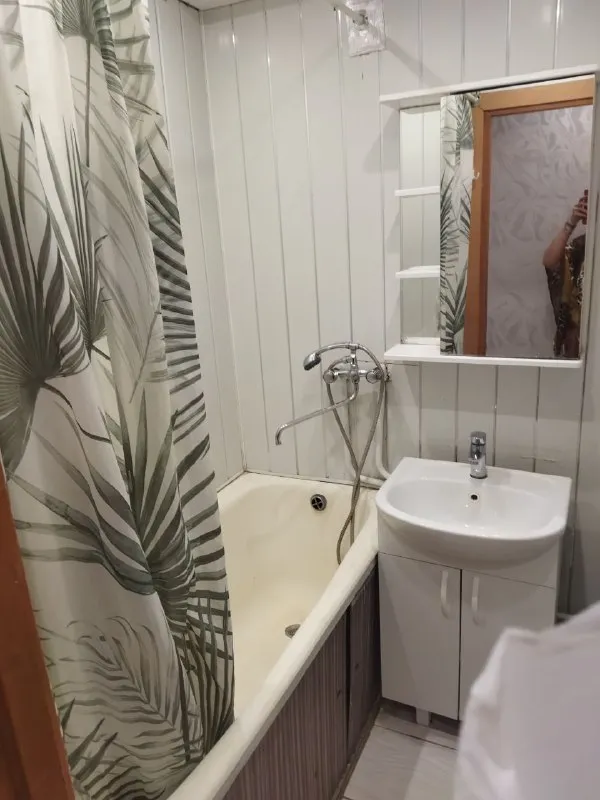 2-Комн квартира, 44.5 м²
М текстильщики

• 5 Мин пешком
• 4 Этаж из 5
• Ул люблинская 21а, на карте

65 000 ₽/Мес, без комиссии
Большой гайд по аренде

Холодильник • стиральная машина • интернет • мебель • телевизор • с детьми • с животными • посудомойка • кондиционер • мусоропровод • лифт • консьерж

Район текстильщики
Чистота 3.69 транспорт 4.06
Парки и скверы 4.28

Собственник. Я собственник, заселение возможно сегодня. Квартира после ремонта новые двери потолки окна. Есть балкон. Локация очень удобная, близко метро, развитая инфраструктура, вторая линия без шума и пыли. Парковка без проблем. Квартира уютная, светлая и теплая © предоплату до просмотра просят только мошенники!

Имя ф, написать
Уровень доверия низкий ⚠️
Выложить квартиру бесплатно - фотография - 6