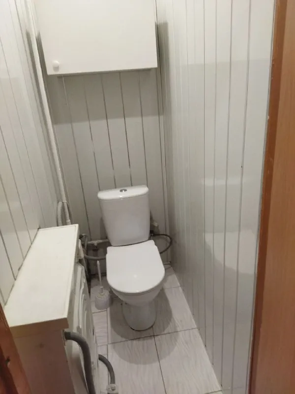 2-Комн квартира, 44.5 м²
М текстильщики

• 5 Мин пешком
• 4 Этаж из 5
• Ул люблинская 21а, на карте

65 000 ₽/Мес, без комиссии
Большой гайд по аренде

Холодильник • стиральная машина • интернет • мебель • телевизор • с детьми • с животными • посудомойка • кондиционер • мусоропровод • лифт • консьерж

Район текстильщики
Чистота 3.69 транспорт 4.06
Парки и скверы 4.28

Собственник. Я собственник, заселение возможно сегодня. Квартира после ремонта новые двери потолки окна. Есть балкон. Локация очень удобная, близко метро, развитая инфраструктура, вторая линия без шума и пыли. Парковка без проблем. Квартира уютная, светлая и теплая © предоплату до просмотра просят только мошенники!

Имя ф, написать
Уровень доверия низкий ⚠️
Выложить квартиру бесплатно - фотография - 7