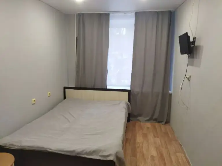 2-Комн квартира, 44.5 м²
М текстильщики

• 5 Мин пешком
• 4 Этаж из 5
• Ул люблинская 21а, на карте

65 000 ₽/Мес, без комиссии
Большой гайд по аренде

Холодильник • стиральная машина • интернет • мебель • телевизор • с детьми • с животными • посудомойка • кондиционер • мусоропровод • лифт • консьерж

Район текстильщики
Чистота 3.69 транспорт 4.06
Парки и скверы 4.28

Собственник. Я собственник, заселение возможно сегодня. Квартира после ремонта новые двери потолки окна. Есть балкон. Локация очень удобная, близко метро, развитая инфраструктура, вторая линия без шума и пыли. Парковка без проблем. Квартира уютная, светлая и теплая © предоплату до просмотра просят только мошенники!

Имя ф, написать
Уровень доверия низкий ⚠️
Выложить квартиру бесплатно - фотография - 9