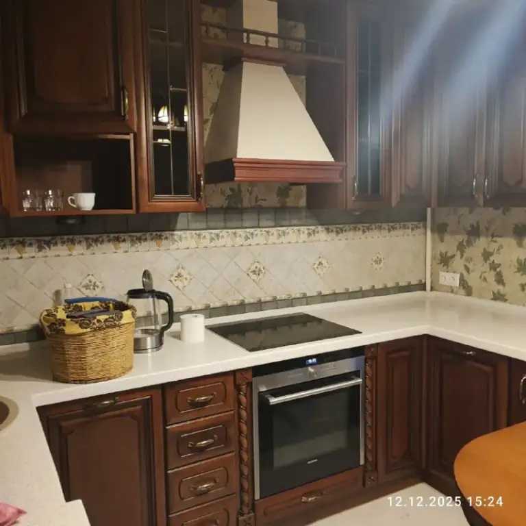 1-Комн квартира, 40 м²
М марьина роща
• 10 Мин пешком
• 8 Этаж из 22
• Ул шереметьевская 27, на карте
Холодильник • стиральная машина • интернет • мебель • кондиционер • лифт • посудомойка • мусоропровод • консьерж • с животными • с детьми • телевизор
Район марьина роща
Чистота 3.96 транспорт 4.19
Парки и скверы 3.15
Собственник. Собственник. Уютная 1к квартира у метро. Балкон. Дорогая мебель, чистая светлая квартира. Сдается 1 раз. Район с полной инфраструктурой, рядом парки и удобная транспортная логистика. Пвз, супермаркеты, метро возможно квартира в первом полугодии будет продаваться, показы по согласованию с вами после марта. © предоплату до просмотра просят только мошенники!
Аукцион! Предложи цену в комментариях с рассказом о себе. Собственник напишет в лс на лучшее предложение.
Выложить квартиру бесплатно - фотография - 4