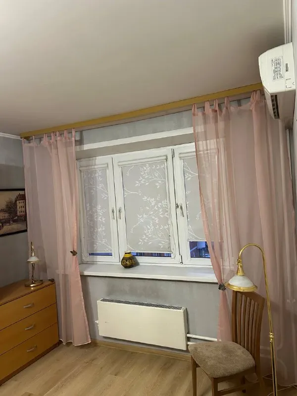 1-Комн квартира, 38 м²
М римская
• 7 Мин пешком
• 8 Этаж из 25
• Ул новорогожская 20, на карте
60 000 ₽/Мес, без комиссии
Большой гайд по аренде
Интернет • кондиционер • телевизор • мусоропровод • мебель • холодильник • стиральная машина • лифт • консьерж • с детьми • посудомойка • с животными
Таганский район
Чистота 4.38 транспорт 4.61
Парки и скверы 3.31
Собственник. Я прошлый арендатор. Переезжаю из-за работы и помогаю найти жильцов вместо себя. Рядом магазины, зал, школа, wb/ озон, кофейни, теннисный корт, бассейн и стадион для бега. Тихие соседи на этаже. И сквер. До центра транспортом 15 минут. Пишите мне в лс, отвечу на все вопросы, заехать можно будет после 17 января. © предоплату до просмотра просят только мошенники!
Алина, написать
Уровень доверия низкий ⚠️
Выложить квартиру бесплатно - фотография - 3
