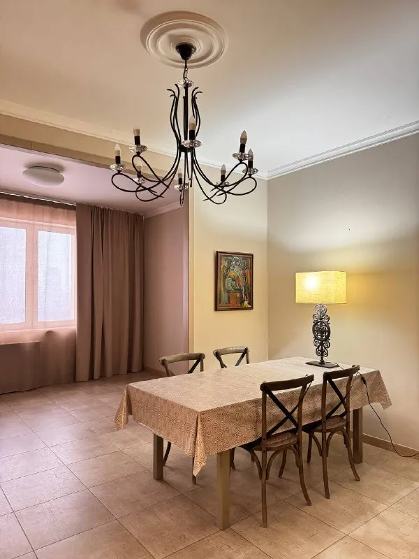 3-Комн квартира, 130 м²
М крылатское
• 10 Мин пешком
• 12 Этаж из 35
• Ул крылатские холмы 33 к1, на карте
350 000 ₽/Мес, без комиссии
Большой гайд по аренде
Интернет • мебель • посудомойка • холодильник • стиральная машина • кондиционер • с детьми • телевизор • лифт • консьерж • с животными • мусоропровод
Район крылатское
Чистота 4.54 транспорт 4.48
Парки и скверы 4.94
Собственник. Дизайнерский ремонт, уют и стиль. Кухня 12 м² с полным набором техники. 3 кондиционера, мебель. 2 санузла (душ и ванна), стиральная и сушильная машины, телевизор. Хозкомната, лоджия, вид на улицу. Залог 100%, без комиссий. Готово к заселению. © предоплату до просмотра просят только мошенники!
Anna k, написать
Уровень доверия низкий ⚠️
Выложить квартиру бесплатно - фотография - 2