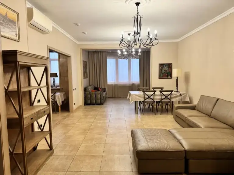 3-Комн квартира, 130 м²
М крылатское
• 10 Мин пешком
• 12 Этаж из 35
• Ул крылатские холмы 33 к1, на карте
350 000 ₽/Мес, без комиссии
Большой гайд по аренде
Интернет • мебель • посудомойка • холодильник • стиральная машина • кондиционер • с детьми • телевизор • лифт • консьерж • с животными • мусоропровод
Район крылатское
Чистота 4.54 транспорт 4.48
Парки и скверы 4.94
Собственник. Дизайнерский ремонт, уют и стиль. Кухня 12 м² с полным набором техники. 3 кондиционера, мебель. 2 санузла (душ и ванна), стиральная и сушильная машины, телевизор. Хозкомната, лоджия, вид на улицу. Залог 100%, без комиссий. Готово к заселению. © предоплату до просмотра просят только мошенники!
Anna k, написать
Уровень доверия низкий ⚠️
Выложить квартиру бесплатно - фотография - 3