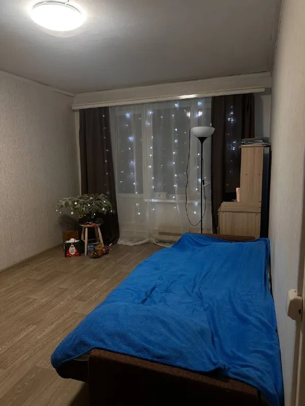 Комната, 18.7 м²
М коломенская

• 10 Мин пешком
• 2-Комнатная квартира
• 3 Этаж из 9
• Наб нагатинская 18, на карте

35 000 ₽/Мес, без комиссии
Большой гайд по аренде

Стиральная машина • интернет • мебель • холодильник • посудомойка • мусоропровод • лифт • с животными • кондиционер • с детьми • телевизор • консьерж

Район нагатино-садовники
Чистота 4.66 транспорт 4.55
Парки и скверы 4.90

Собственник. Предлагаю уютную комнату в светлой двушке, для девушки на длительный срок. Если нужно-в комнату можно поставить компьютерный стол. Окружение: торговый центр в шаговой доступности; фитнесклуб с бассейном рядом; набережная прекрасное место для прогулок. Соседка: молодая девушка, спокойная, аккуратная. Есть кошка (дружелюбная, не мешает). © предоплату до просмотра просят только мошенники!

Имя k, написать
Уровень доверия низкий ⚠️
Выложить квартиру бесплатно - фотография - 1