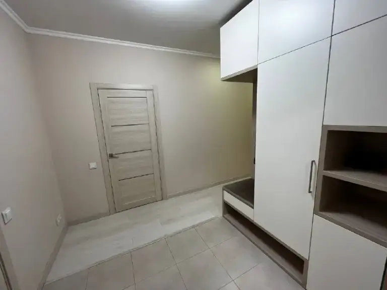 3-Комн квартира, 75 м²
М рабочий поселок
• 15 Мин пешком
• 10 Этаж из 25
• Ул рябиновая 3 к1, на карте
130 000 ₽/Мес, без комиссии
Большой гайд по аренде
Холодильник • стиральная машина • интернет • мебель • посудомойка • кондиционер • с детьми • телевизор • лифт • консьерж • с животными • мусоропровод
Можайский район
Чистота 4.24 транспорт 4.16
Парки и скверы 3.84
Собственник. Собственник! Без комиссии! Очень светлая квартира с дизайнерским ремонтом, в монолитном доме жк кутузов град. Кухня-гостиная спальня с изолированной гардеробной детская душевая с санузлом постирочная с санузлом двор без машин! Залог 130 000. Идеально подходит для ответственной, аккуратной семьи с ребенком или пары, планирующей пополнение :) © предоплату до просмотра просят только мошенники!
Artem a, написать
Уровень доверия низкий ⚠️
Выложить квартиру бесплатно - фотография - 2