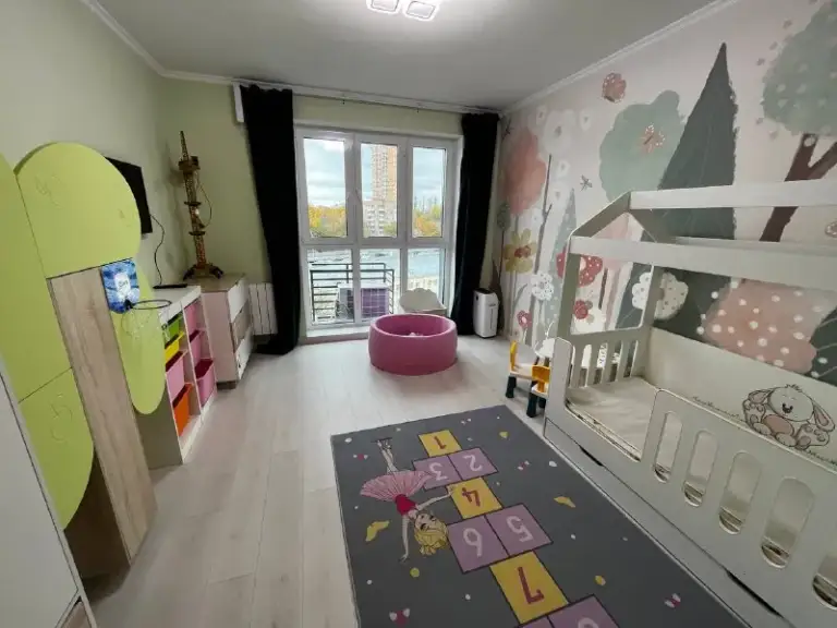 3-Комн квартира, 75 м²
М рабочий поселок
• 15 Мин пешком
• 10 Этаж из 25
• Ул рябиновая 3 к1, на карте
130 000 ₽/Мес, без комиссии
Большой гайд по аренде
Холодильник • стиральная машина • интернет • мебель • посудомойка • кондиционер • с детьми • телевизор • лифт • консьерж • с животными • мусоропровод
Можайский район
Чистота 4.24 транспорт 4.16
Парки и скверы 3.84
Собственник. Собственник! Без комиссии! Очень светлая квартира с дизайнерским ремонтом, в монолитном доме жк кутузов град. Кухня-гостиная спальня с изолированной гардеробной детская душевая с санузлом постирочная с санузлом двор без машин! Залог 130 000. Идеально подходит для ответственной, аккуратной семьи с ребенком или пары, планирующей пополнение :) © предоплату до просмотра просят только мошенники!
Artem a, написать
Уровень доверия низкий ⚠️
Выложить квартиру бесплатно - фотография - 7