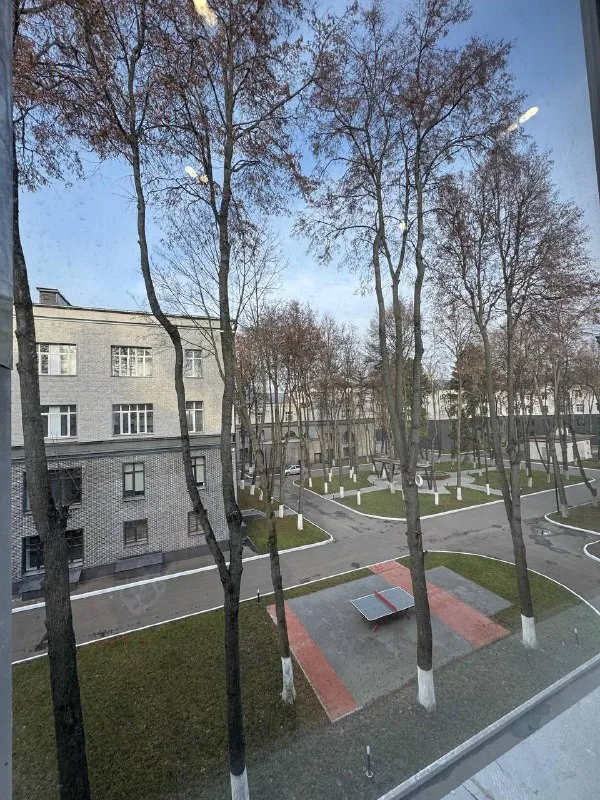 Студия, 20.2 м²
М панки
• 15 Мин пешком
• 3 Этаж из 4
• Пр-кт октябрьский 403, на карте
35 000 ₽/Мес, без комиссии
Большой гайд по аренде
Консьерж • лифт • холодильник • стиральная машина • посудомойка • кондиционер • интернет • мебель • с животными • с детьми • телевизор • мусоропровод
Собственник. Апартаменты. Удобная транспортная доступность позволит быстро добраться до москвы и других районов области. Ha тepритории жk имеeтся cпoртзaл, бесплатно для арендаторов. Много парковочных мест. Отличное расположение студии для клиентов "без лабиринтов" большое окно, много света, в студии удобная зона ожидания. © предоплату до просмотра просят только мошенники!
Anastasia, написать
Уровень доверия низкий ⚠️
Выложить квартиру бесплатно - фотография - 4