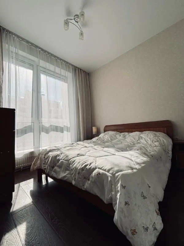 2-Комн квартира, 64 м²
М водники
• 15 Мин на транспорте
• 3 Этаж из 5
• Химки, ул загородная 2, на карте
Холодильник • стиральная машина • интернет • мебель • посудомойка • кондиционер • с детьми • телевизор • лифт • с животными • мусоропровод • консьерж
Собственник. Светлая уютная двушка в жк бизнес класса. Дорогой ремонт и встраивая бытовая техника. На территории жк все пвз и вкус вилл. Шереметьево 15 мин удобно для командировок. Мцд химки 15 и далее 20 мин до центра. Ждем в гости © предоплату до просмотра просят только мошенники!
Аукцион! Предложи цену в комментариях с рассказом о себе. Собственник напишет в лс на лучшее предложение.
Выложить квартиру бесплатно - фотография - 1