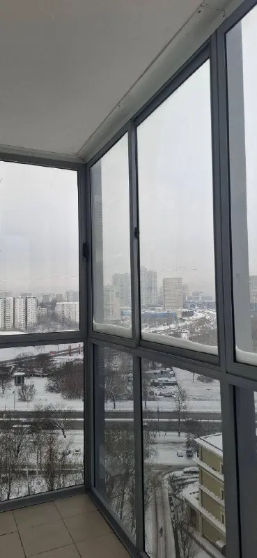 2-К квартира🏙️
М. Проспект вернадского1️⃣
Без комиссии! Просторная чистая изолированная двушка 51,2 м², жилая 31,4 м², кухня 9 м².
14 Этаж из 18. Свежий ремонт (после ремонта никто не жил!), дом 2017 года постройки. Пассажирский и грузовой лифты.
До м. Проспект вернадского максимум 10 минут пешком! Во дворе хорошая школа, рядом детский сад, в пешей доступности поликлиники, мгимо, ранхигс. В соседнем доме вкусвилл, озон и т. Д.
Можно с маленькой собачкой или стерилизованным котиком.
В квартире есть несколько спальных мест, стиральная машина, новый холодильник, новый утюг, есть гладильная доска и сушилка для белья, столовая посуда (остальное обсуждаемо); в обеих комнатах и в прихожей шкафы вместительные.
На длительный срок.
💳Цена: 90.000₽ + счетчики. Залог 90.000₽.
💌Telegram: @ivanitskaia_elena
➡️Предоплату/бронь/заморозку денег/автооплату до просмотра квартиры не вносить! Если по этому объявлению спрашивают какую либо оплату сообщите по контактам в описании канала. - фотография - 10